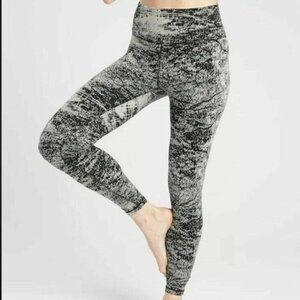 Athleta Glades ultra high rise elation leggings Sz M